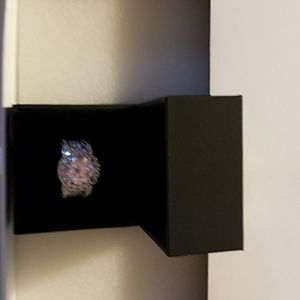 Size 8 Lajerro engagement ring never worn